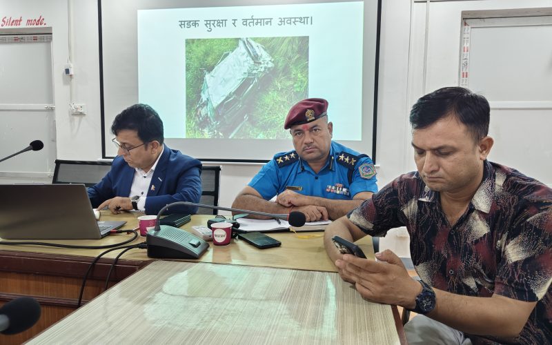 मकवानपुरमा साना सवारी दुर्घटना न्यूनीकरणबारे बहुपक्षीय छलफल: सडक सुरक्षाका लागि १५ बुँदे ठोस सुझाव पारित