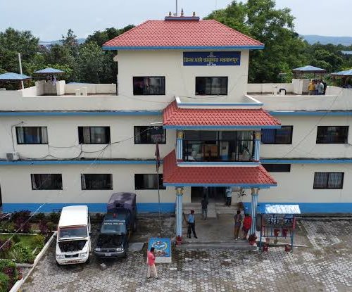 मकवानपुरबाट खैरो हिरोइनसहित ६ जना प्रहरी नियन्त्रणमा